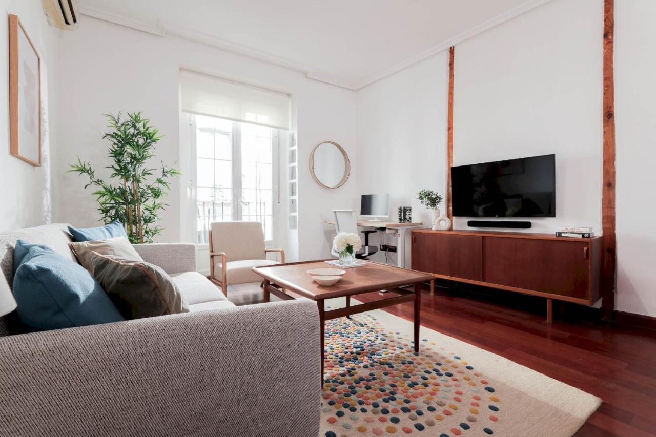 מדריד One Bedroom Apartment In Chueca מראה חיצוני תמונה