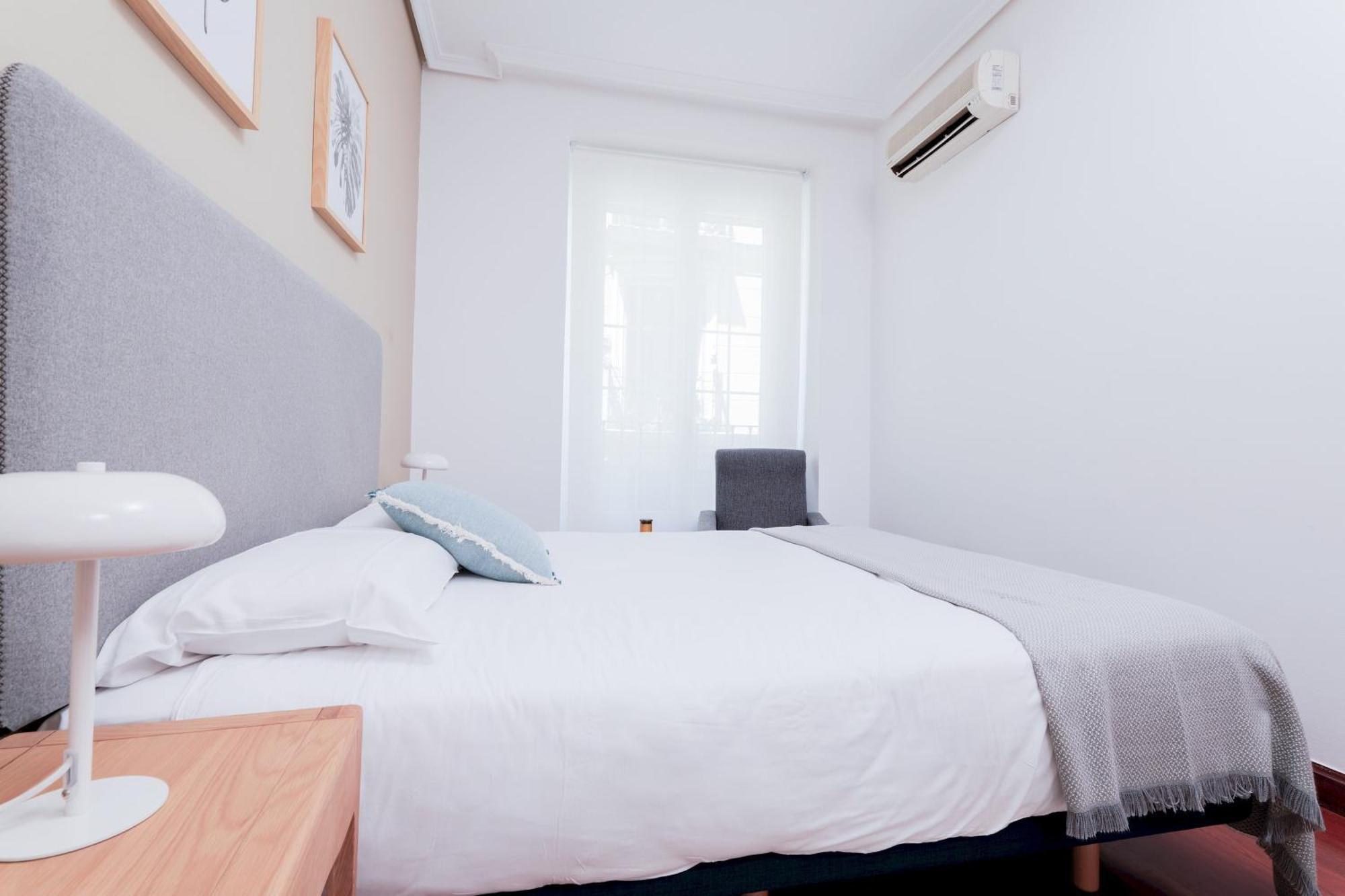 מדריד One Bedroom Apartment In Chueca מראה חיצוני תמונה